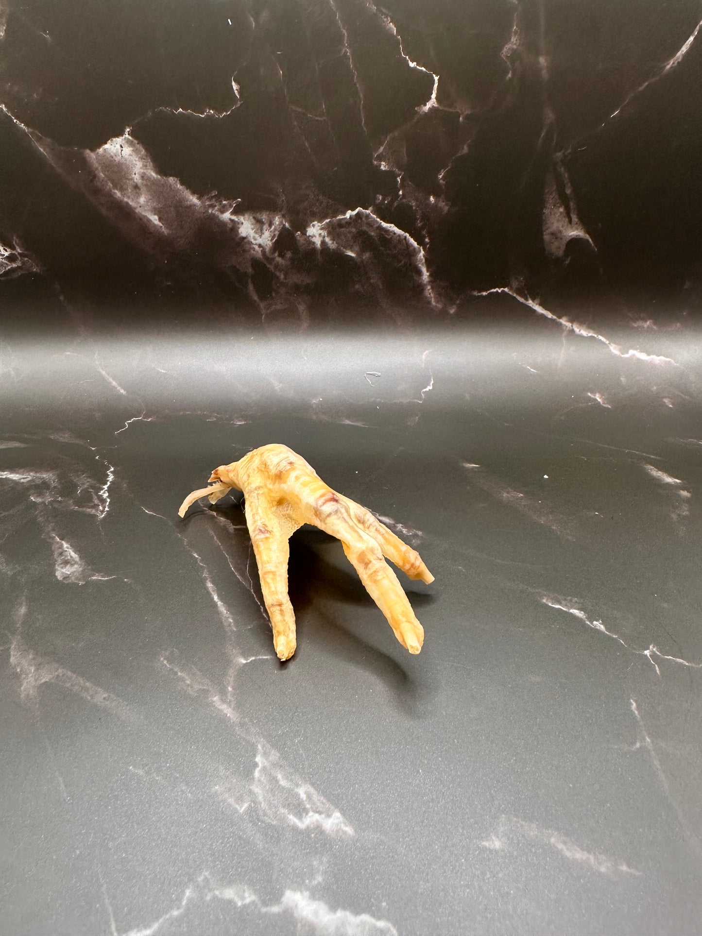 Dehydrated Chicken feet Dog Chew/Treat